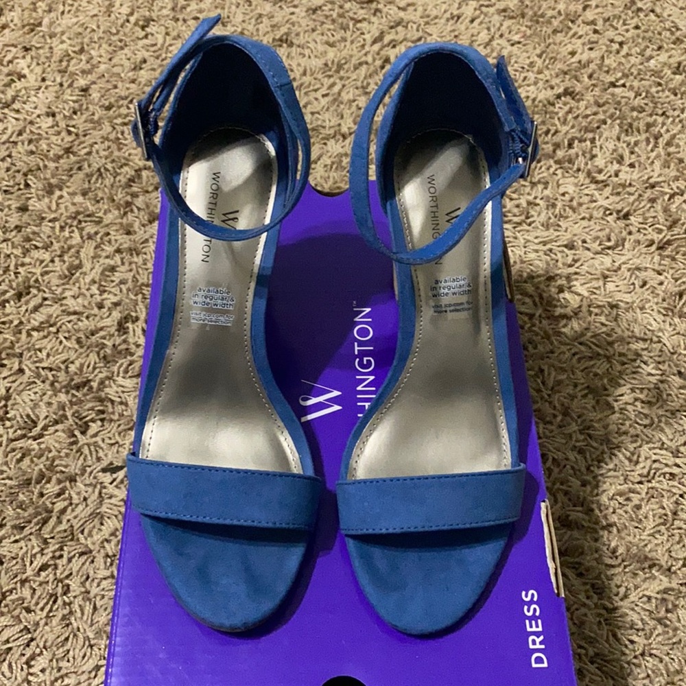 Brand new heel sandals
